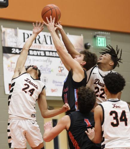 Cesar Hernandez provides late spark to lead Davis boys past West Valley ...