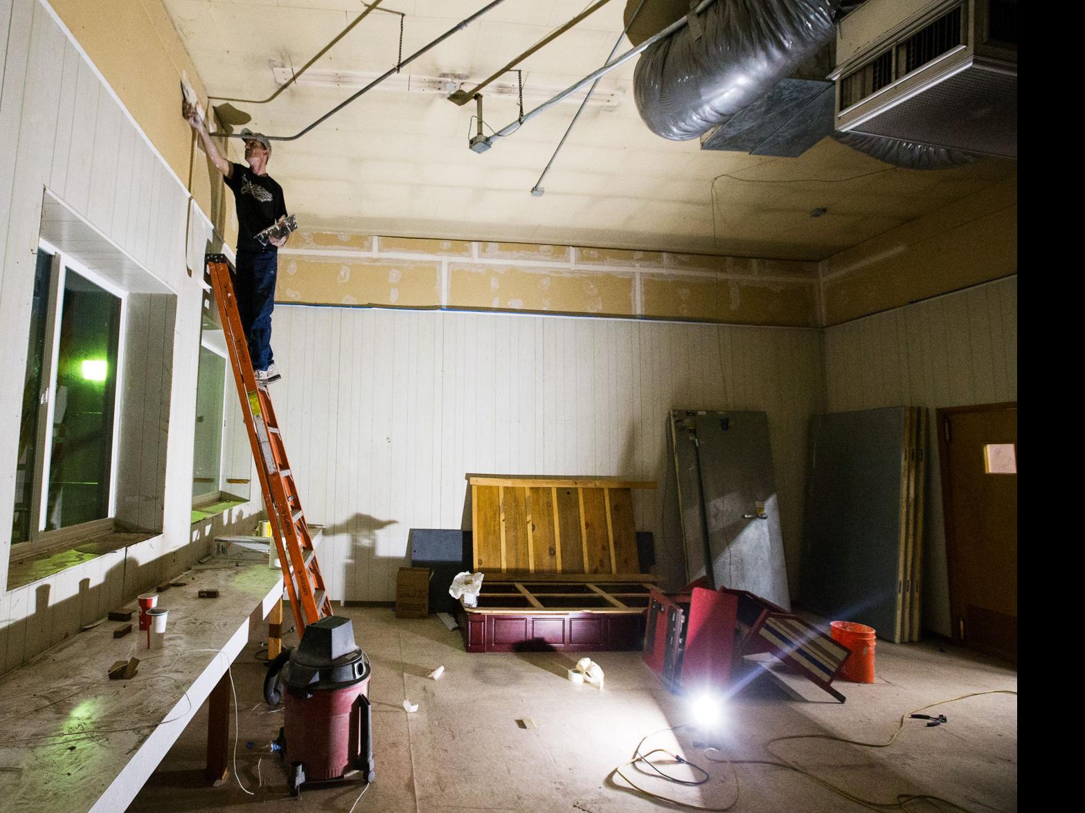 For Some Businesses Upstairs Is The New Downstairs Local Yakimaherald Com