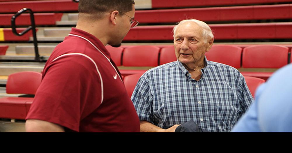 Hall of Fame YVC basketball coach Ellwood Crosier dies at 89 YVC