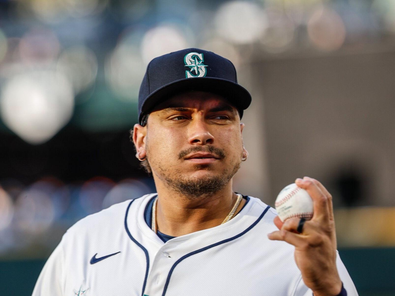 Mariners first baseman Josh Naylor exits game early with possible injury |  Mariners | yakimaherald.com