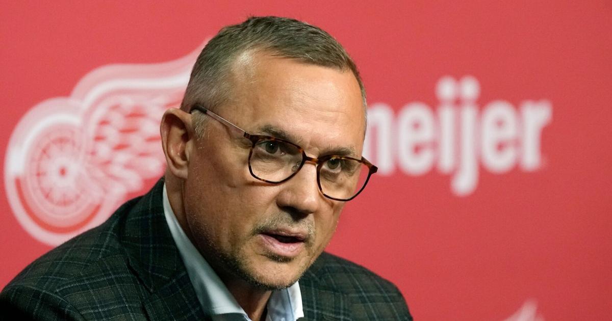 Red Wings Yzerman