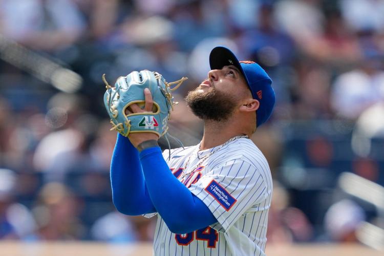 Mets pitcher Robert Stock done for season due to numbness in his fingers | Sports | yakimaherald.com