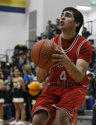 Defense carries East Valley boys basketball past Wapato | Prep Sports |  yakimaherald.com