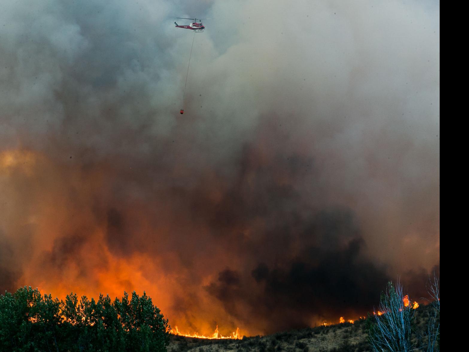The Fire Is Continuing To Grow As We Speak Evacuation Orders Expanded As Wind Driven Evans Canyon Wildfire Grows Free Article Yakimaherald Com