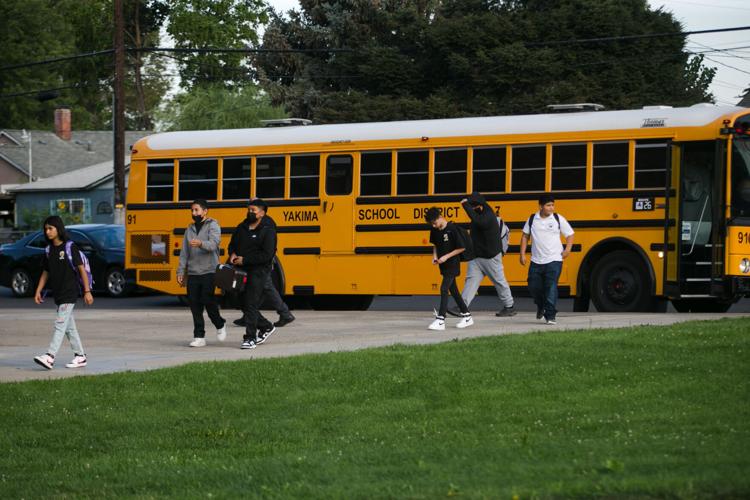 PHOTOS: Yakima School District #39 s first day of school for 2022 23 school