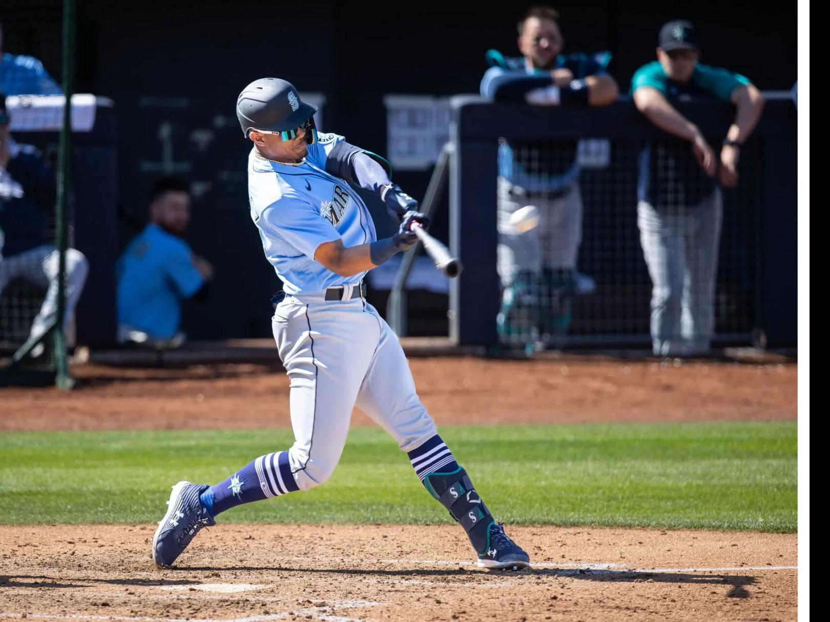 Eyeing Mariners' opening-day roster, top prospect Julio Rodriguez makes a  strong first impression, Mariners