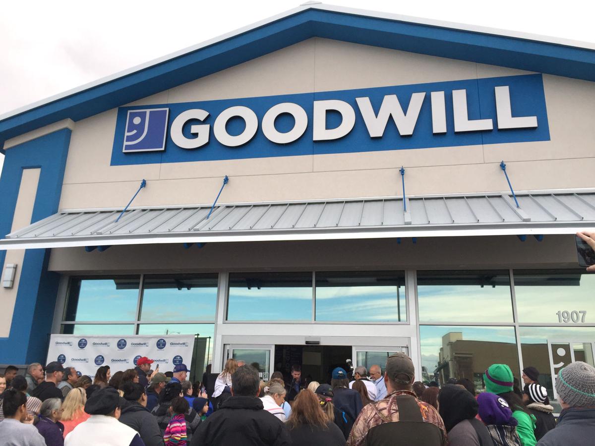 Big crowd floods new Goodwill store in Yakima Local