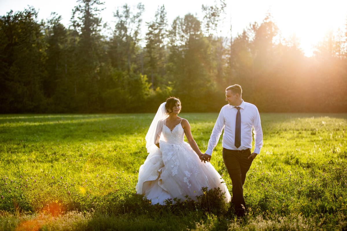 How To Get The Best Wedding Photos From Your Big Day Trends And Tips Yakimaherald Com