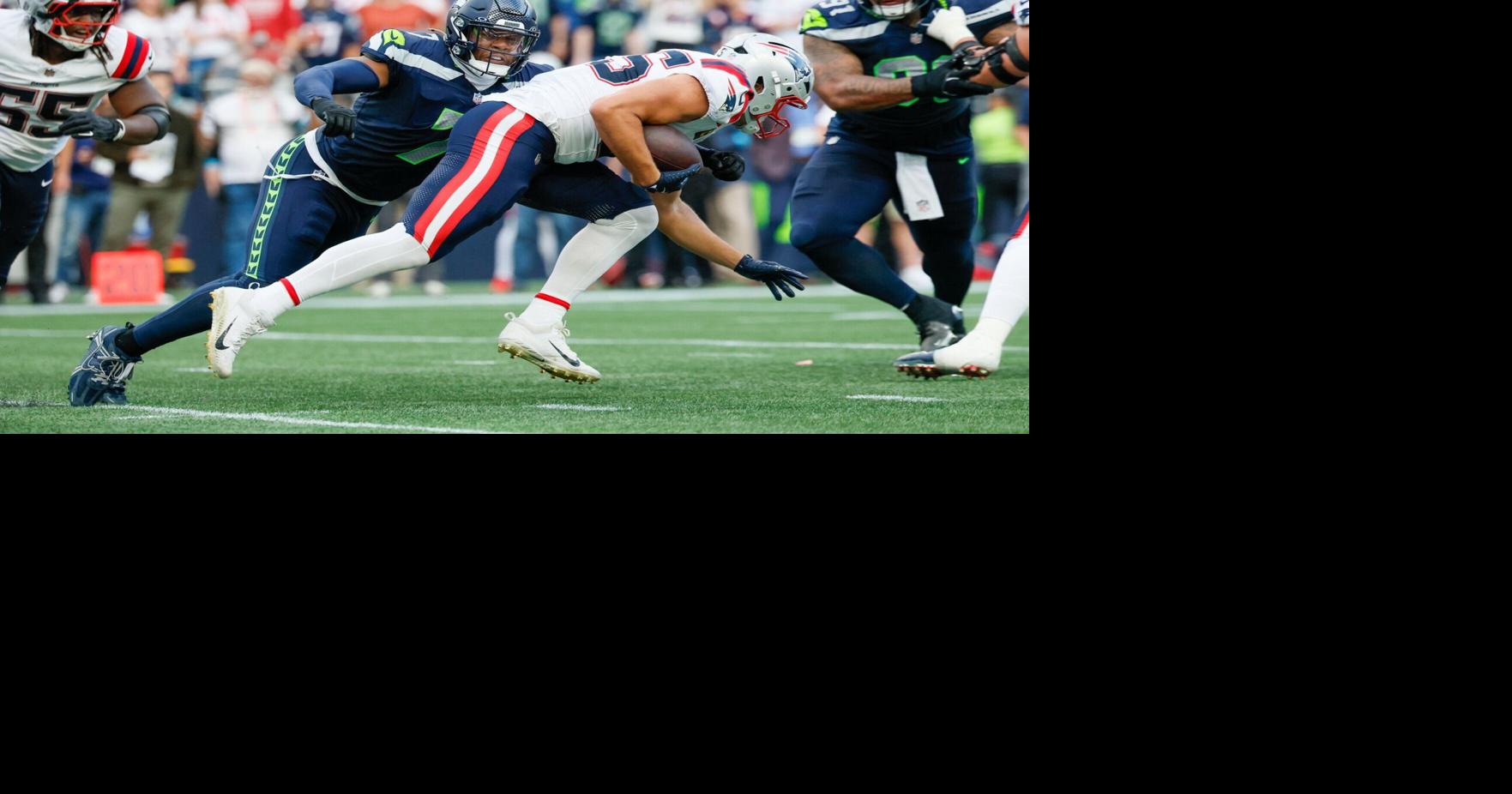 Seahawks’ Drew Lock steps up to beat Patriots