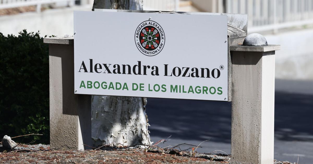 Alexandra Lozano