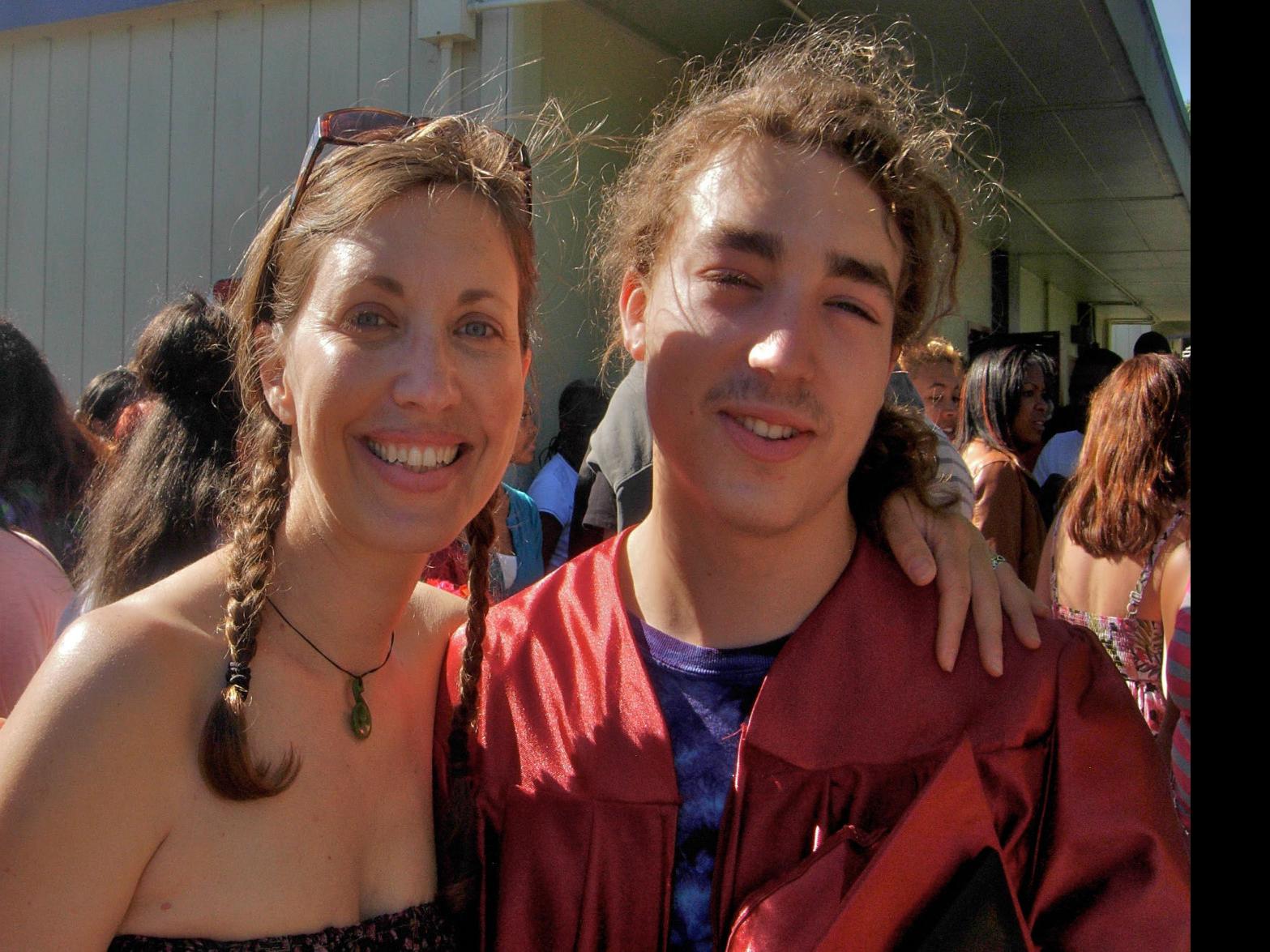 Coroner Remains Id D As Missing 25 Year Old California Man Crime And Courts Yakimaherald Com But what if i just want to create a view with top/bottom rounded corners only? missing 25 year old california man