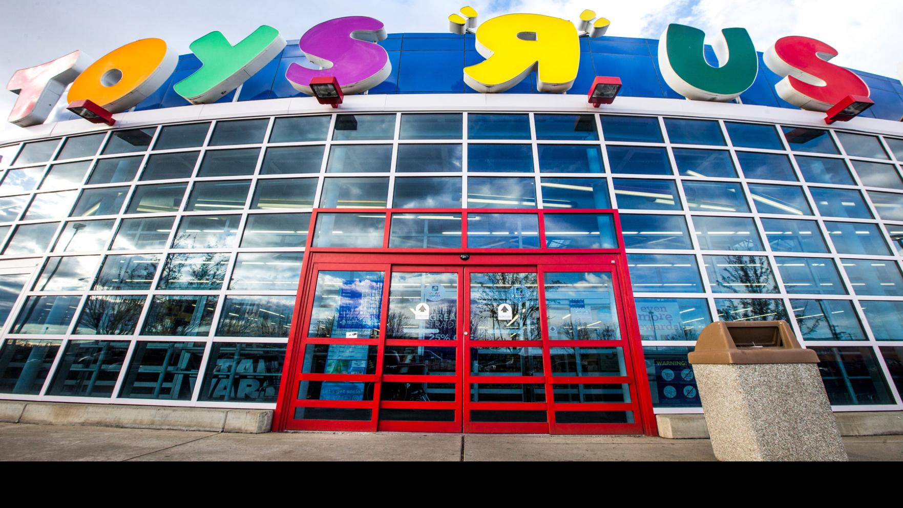 Toys R Us To Close All 800 Of Its U S Stores News Watch Yakimaherald Com