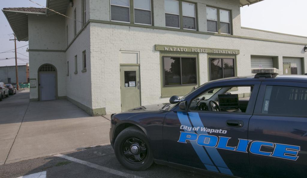 Family Files Wrongful Death Lawsuit In 2016 Wapato Pd Shooting Crime And Courts Yakimaherald Com