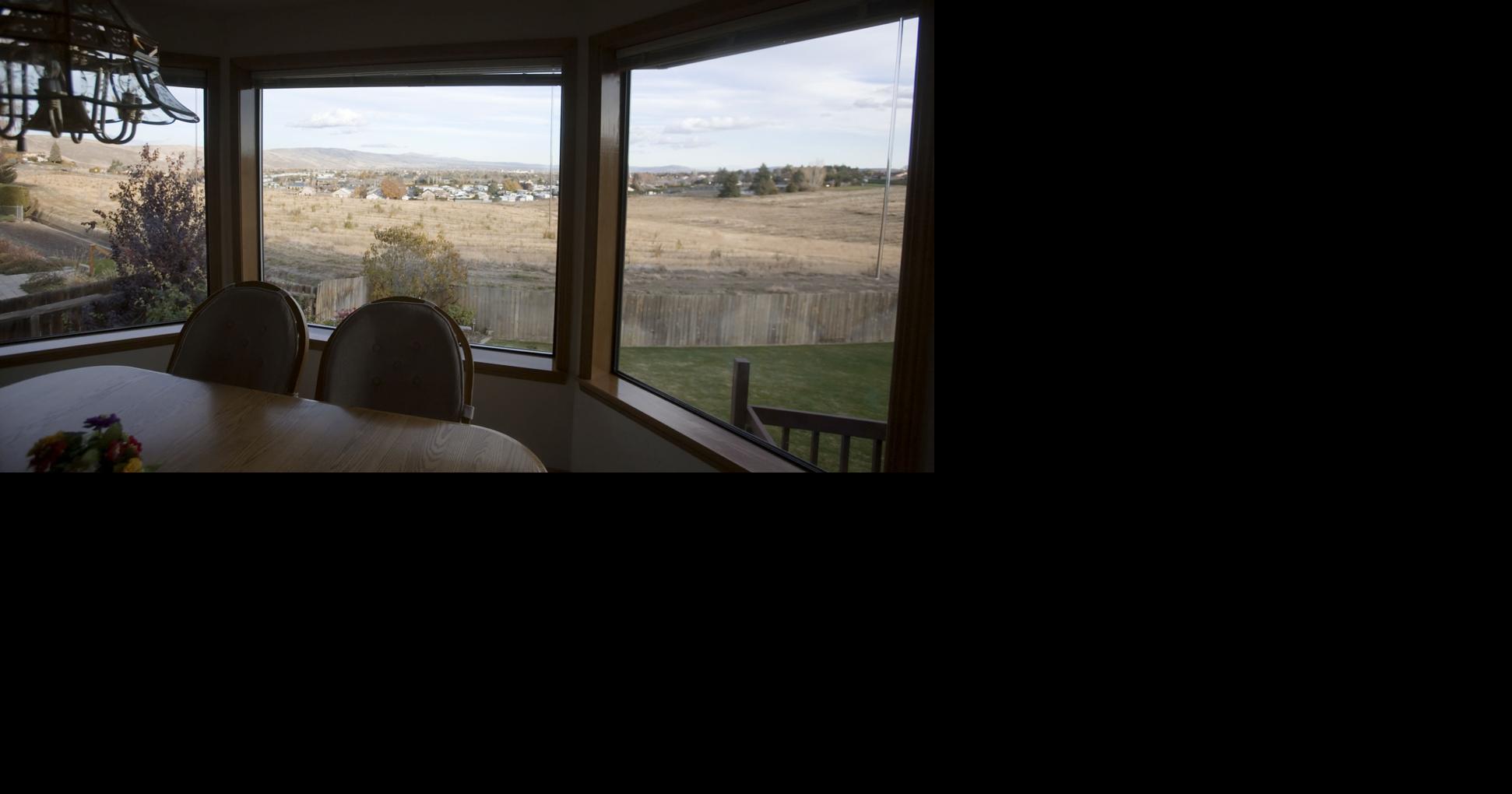 Yakima hearing examiner approval of housing development