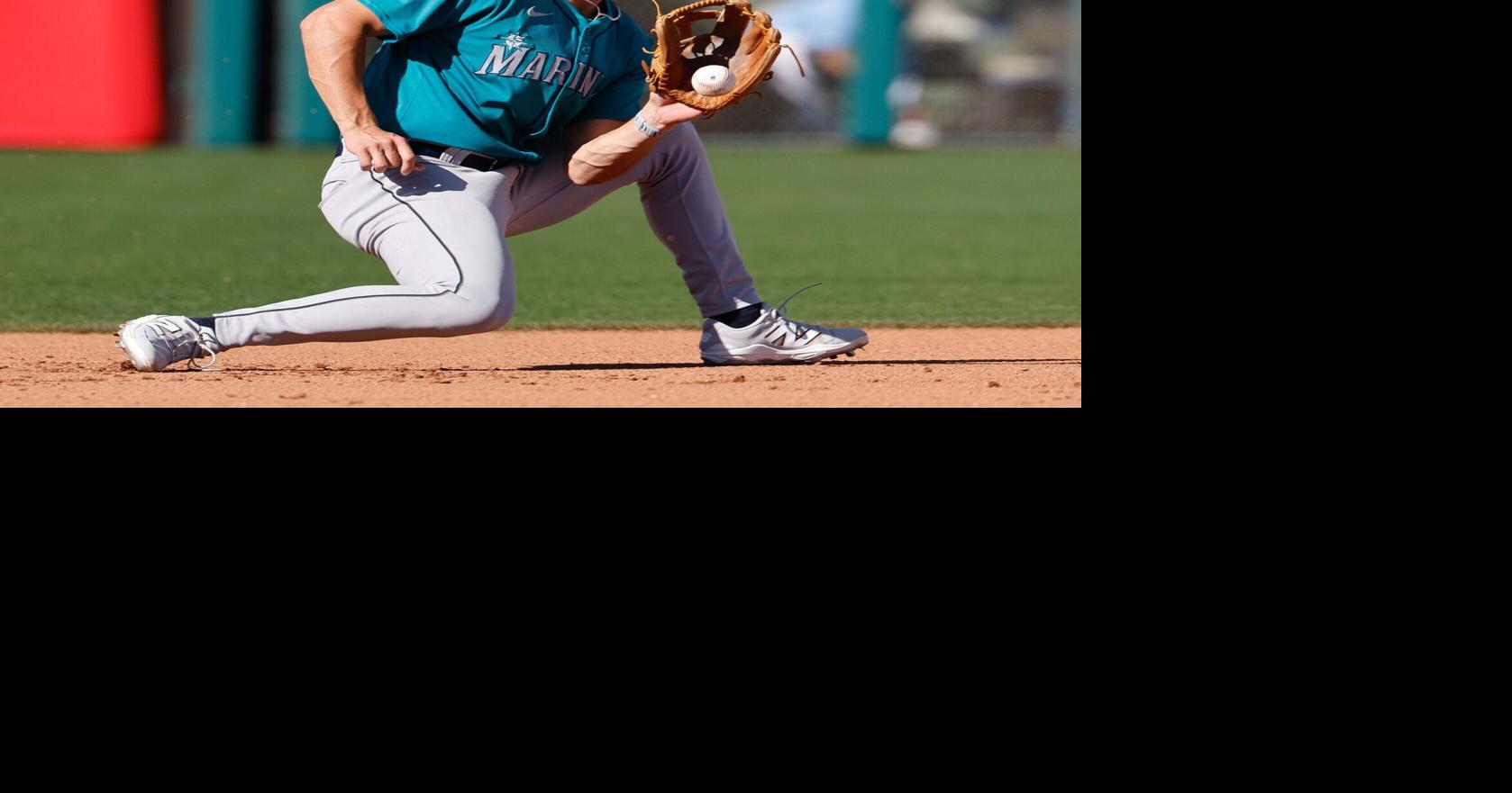 Photos: Mariners tie Kansas City Royals in Cactus League Spring Training, 8-8