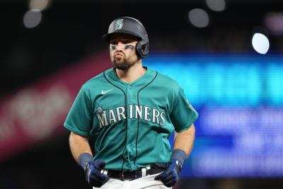 Report: Mariners are making a push to trade for INF/OF Whit