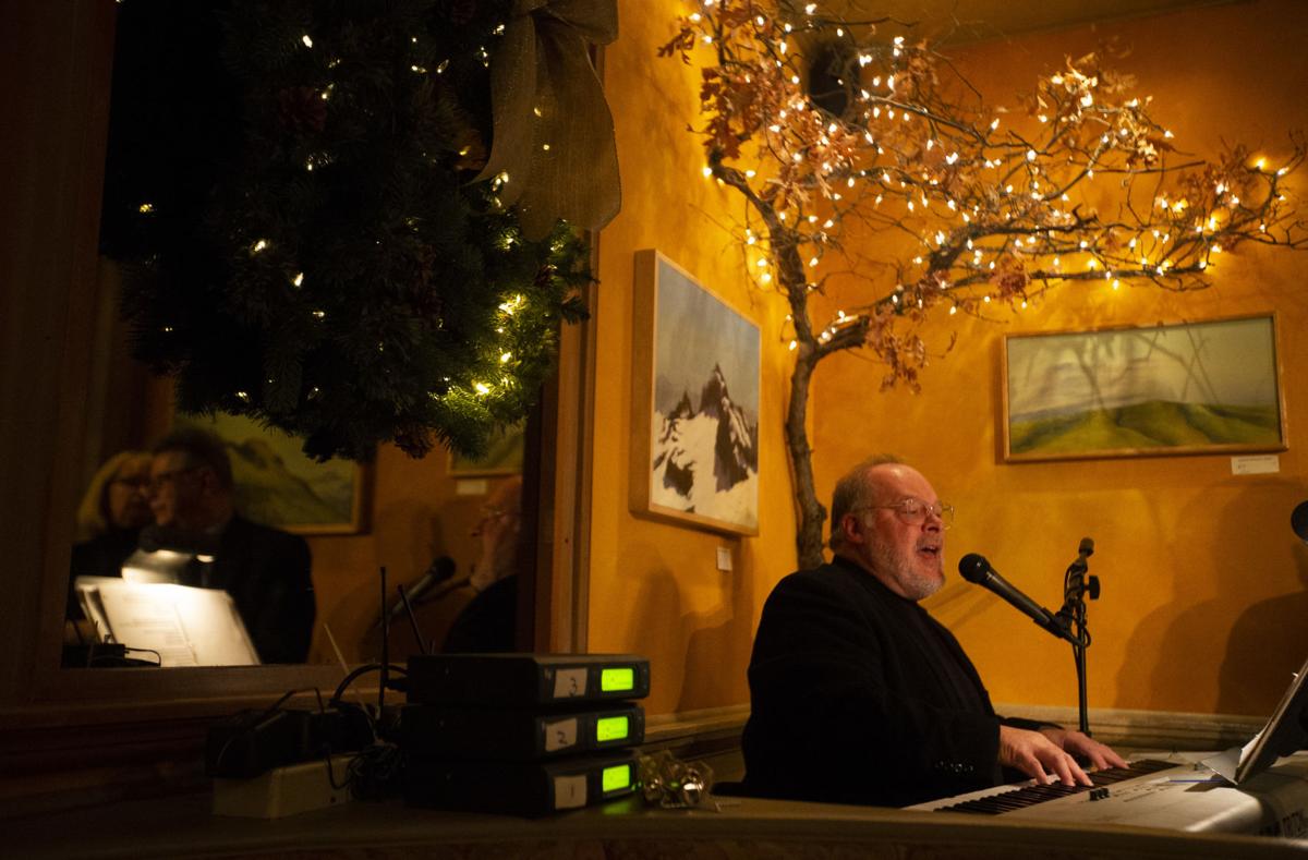 Gasperetti’s Holiday Cabaret back for an encore after 2017’s purported