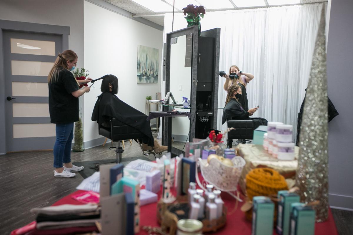 Changed By Covid Hair Salons In Yakima Area Adjusting To Lowered Capacity Local Yakimaherald Com