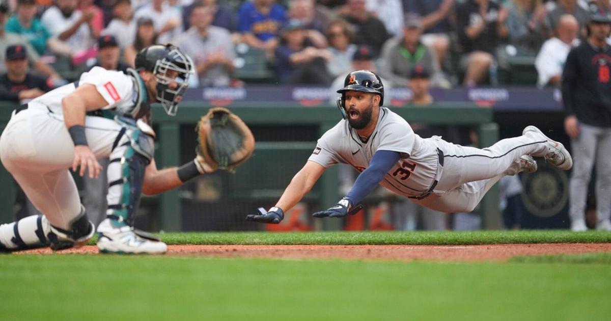 Photos: Tigers at Mariners