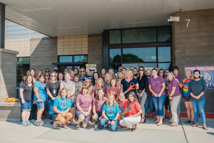 Apple Valley Elementary in Yakima honored as Blue Ribbon School