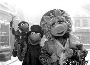 Holiday movies to enjoy at Seattle’s movie theaters in December 2025