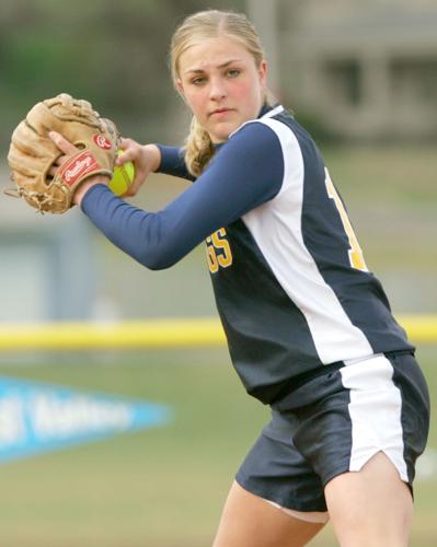 081905 Powell softball file.jpg