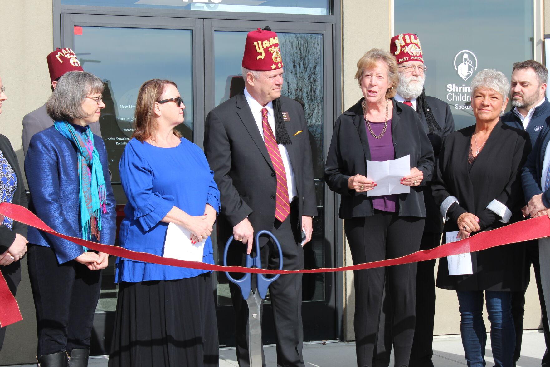 Shriners Children #39 s Hospital dedicates new pediatric orthopedic clinic