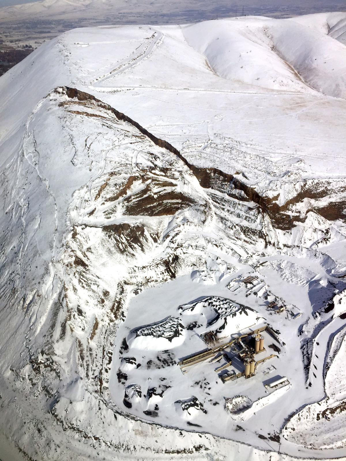 Rattlesnake Ridge landslide slows as close monitoring continues Local