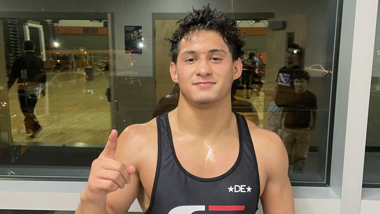 Wrestling, swimming roundup: Sunnyside boys win sixth straight district  championship | Prep Sports | yakimaherald.com