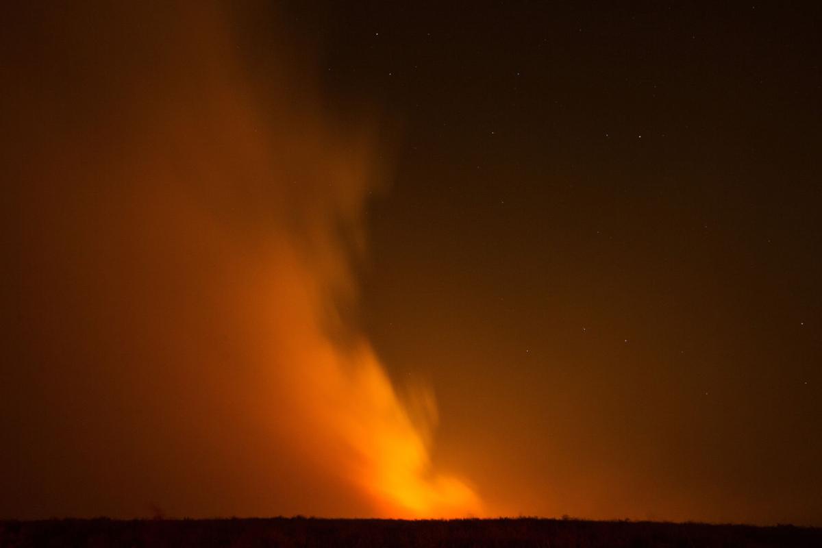 LowerValleyFire-YH-080116-5.jpg