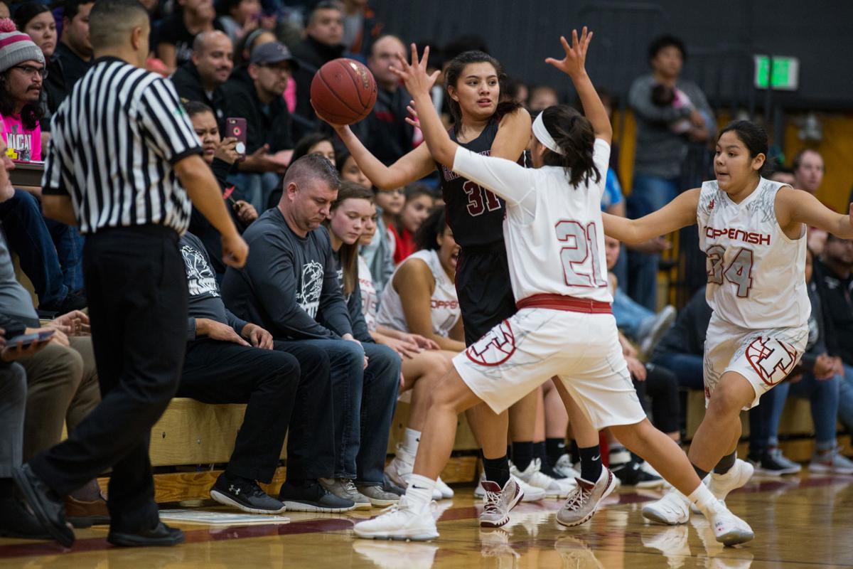 Girls Basketball Grandview Held Off Toppenish 56 55 To Advance