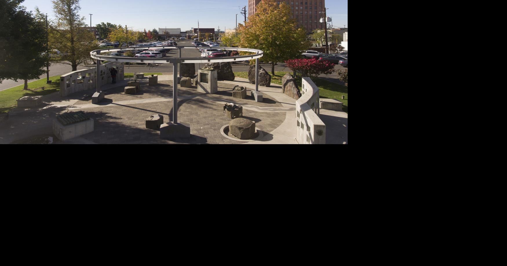 Watch Yakima downtown plaza pro and con Local