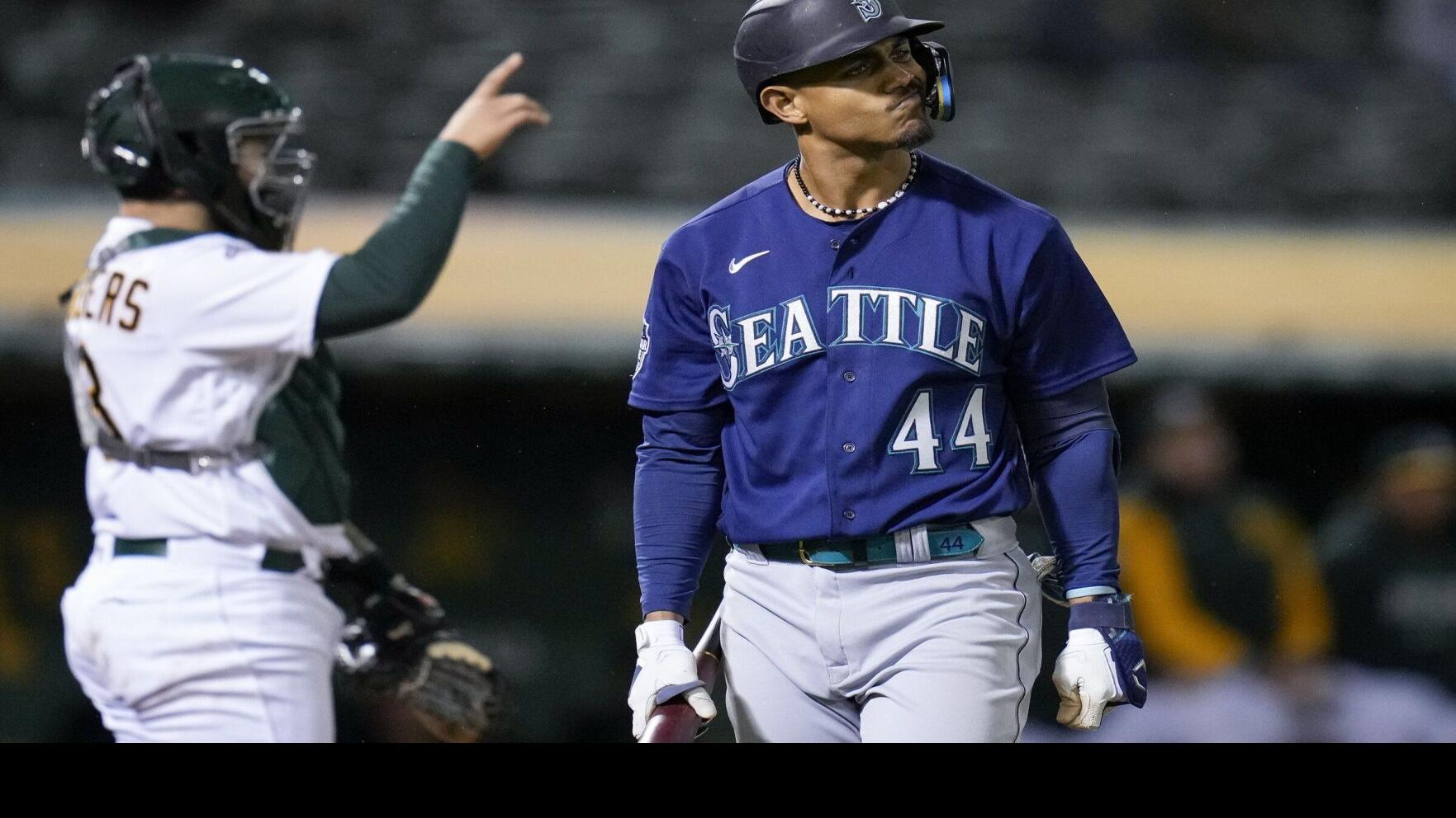 Mariners' 14-game winning streak ends with loss to Astros at T
