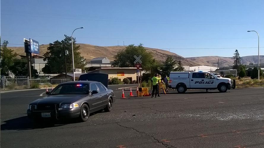 Man ejected in twocar collision in Yakima early Thursday remains in