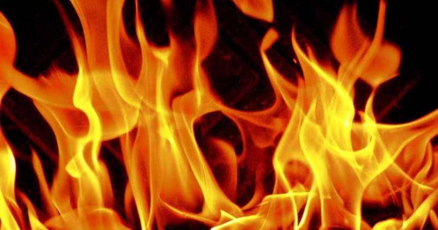 Durr Road wildfire kept to 15 acres, firefighters deal with other small fires - Vimarsana News