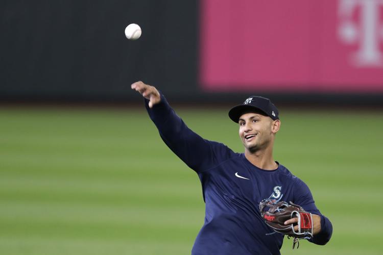 Photos from first day of Mariners summer camp Sports Photos