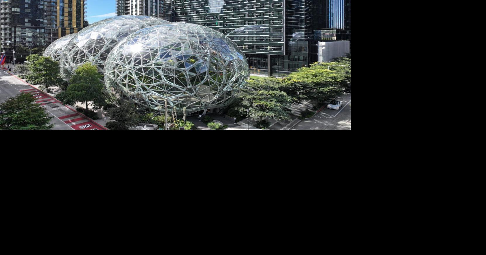 Amazon wrestles No. 1 spot away from Walmart on Fortune 500 list