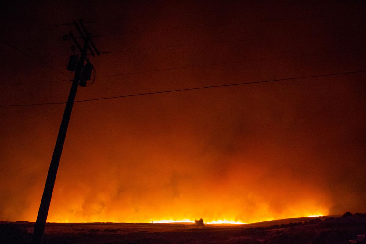 LowerValleyFire-YH-080116-12.jpg