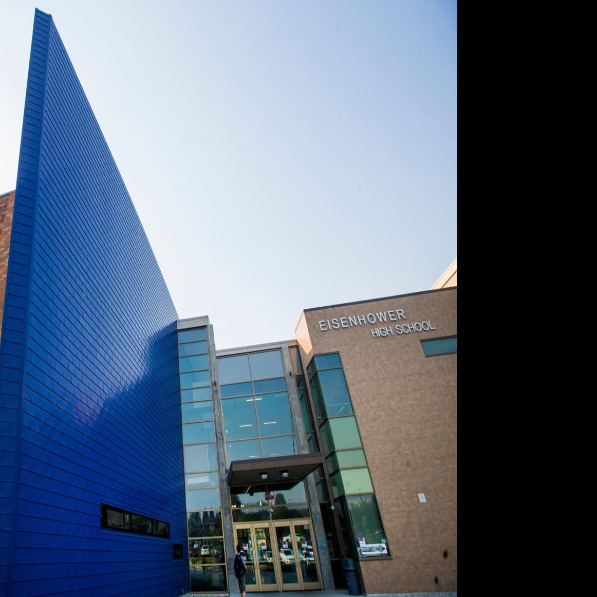 Yakima School District Files Lawsuit Against Architects Builder Over Ike Blue Wall Education Yakimaherald Com