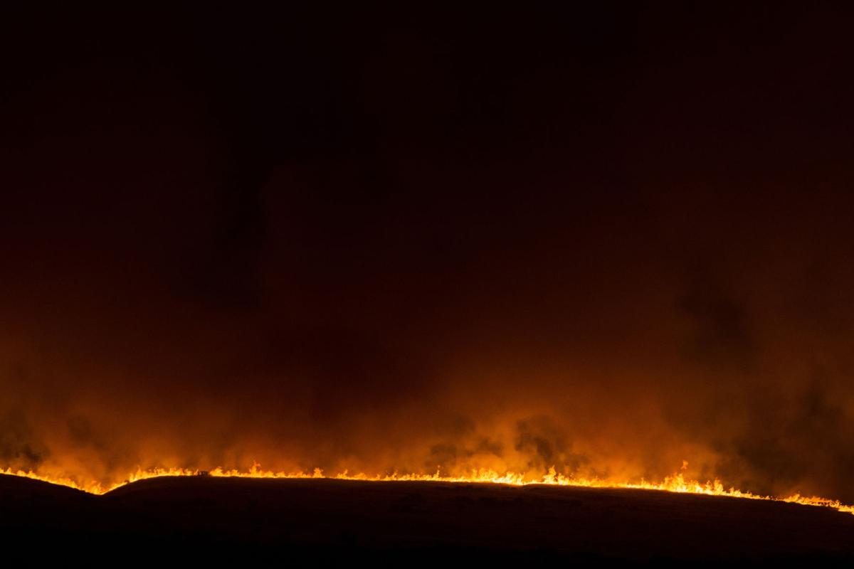 LowerValleyFire-YH-080116-13.jpg