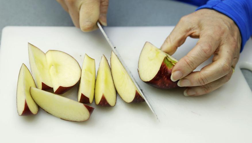 5 Great Tools for Cutting Apples - Stemilt, Washington