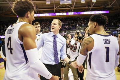 Huskies 9 0 In Pac 12 Will They Sweep Conference Awards Too