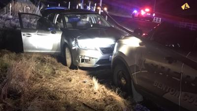 Police chase, arrest man pointing and shooting out of car on I-82