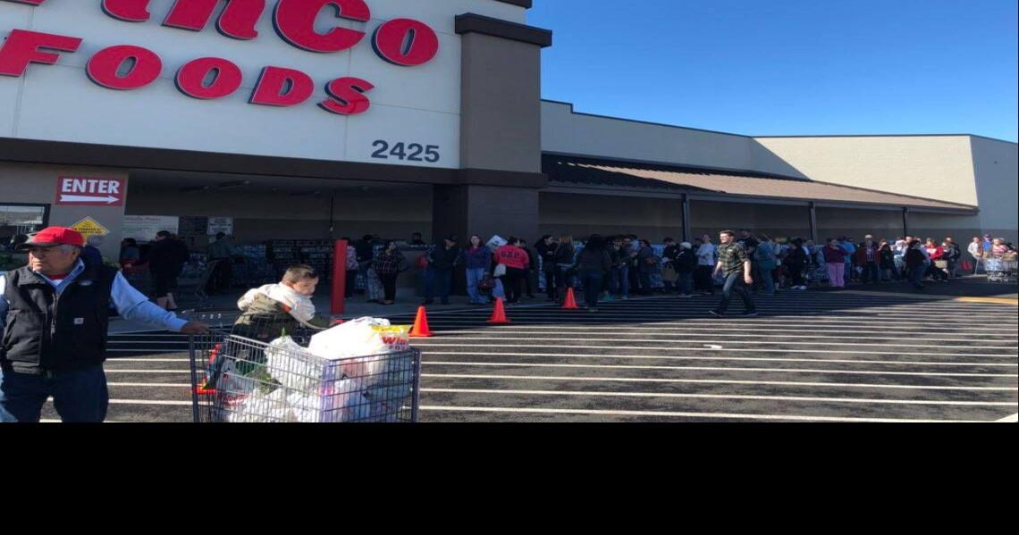 Hundreds show up for WinCo Foods opening day Local News
