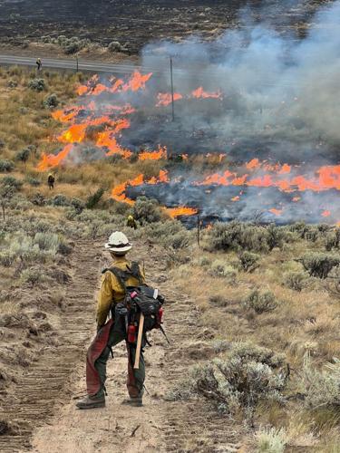 Vantage Highway Fire burns one structure, three outbuildings across 10.5k acres