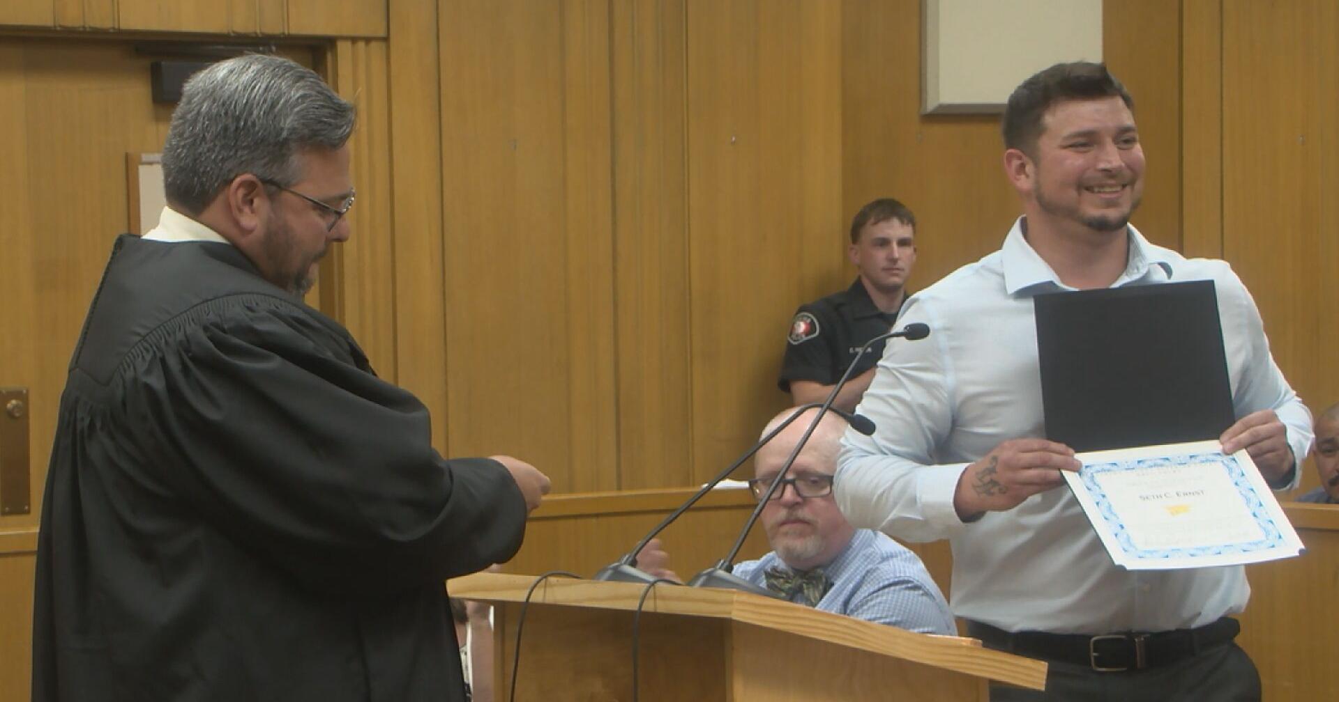 Yakima County Drug Court graduate strives to be a 'beacon of hope' for others - Vimarsana News