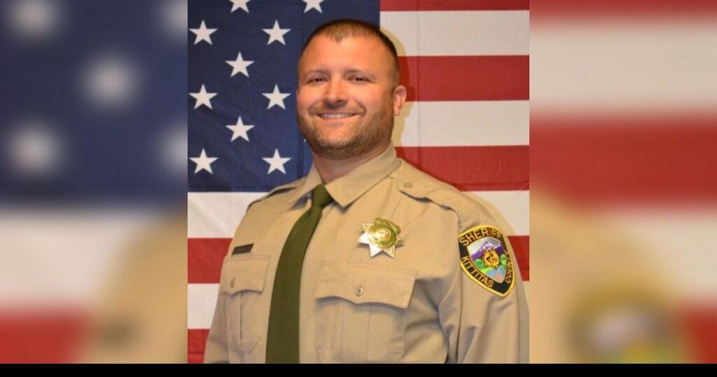 Late Kittitas County deputy & responding officers receive WA medal of