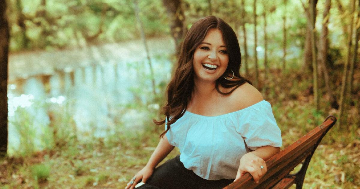 Alexa Rose with Libby Rodenbough, The Pinkerton Raid, and Emily Scott ...