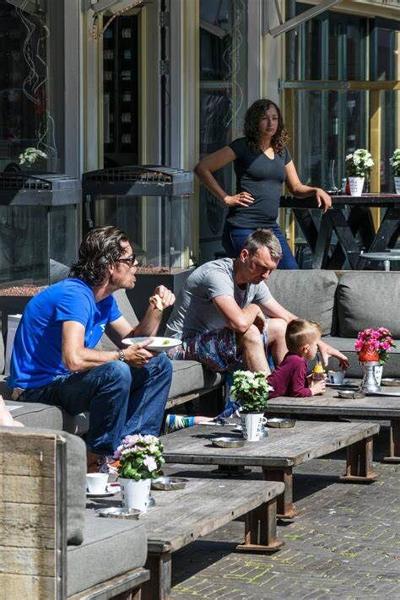 Outdoor Dining Coming To Downtown Greensboro Elm Street Closed August 7 9 Business Yesweekly Com