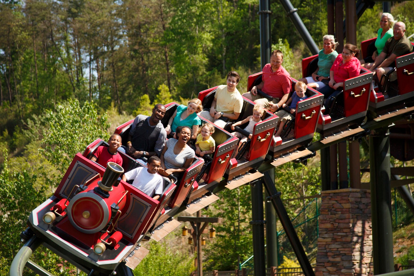 More Operating Days New Guest Experiences Highlight DollyWood S 2024   652d77764112a.preview 